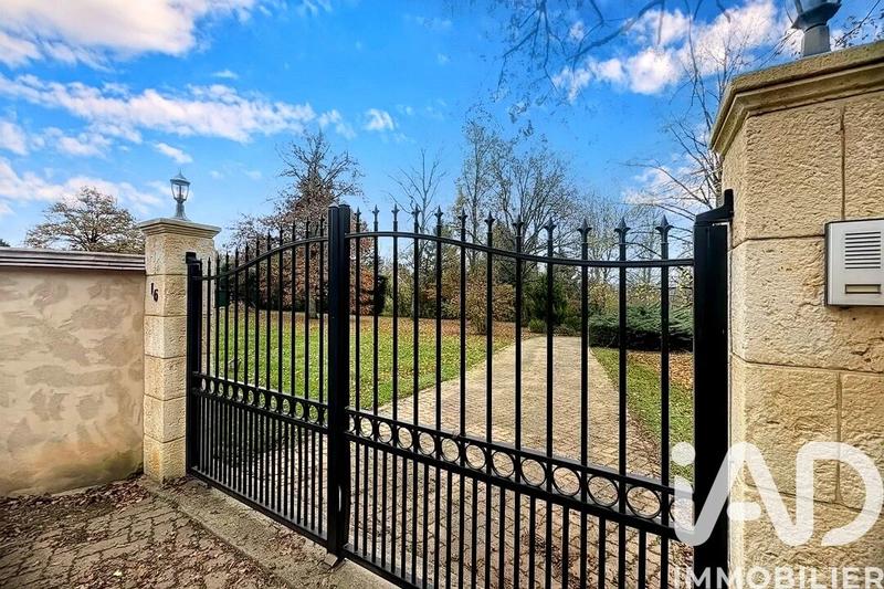 Maison de village - 161 m² - 6 pièces