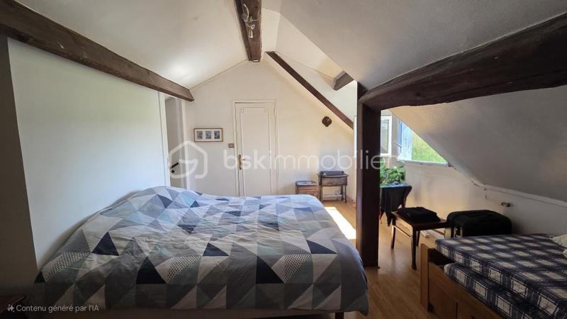 Maison - 200 m² - 9 pièces