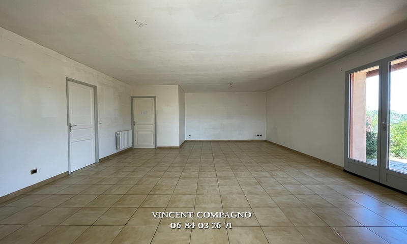 Maison - 108 m² - 4 pièces