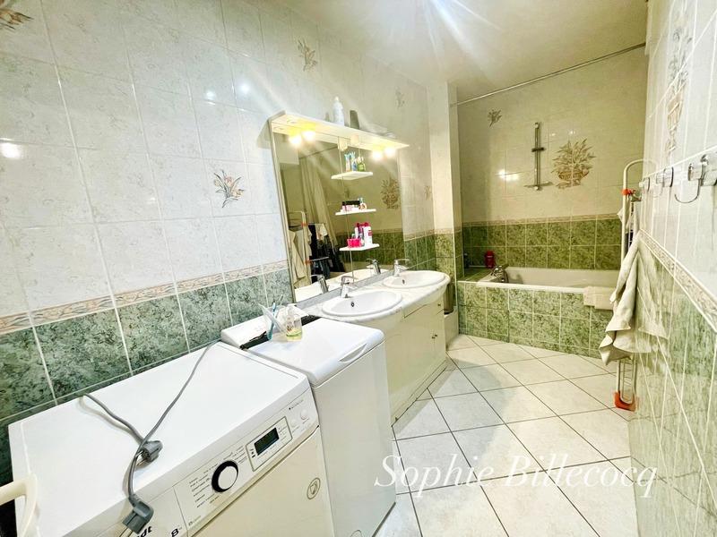 Appartement - 101 m² - 5 pièces