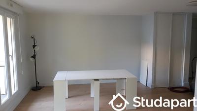 Chambre - 11 m² - 1 pièce
