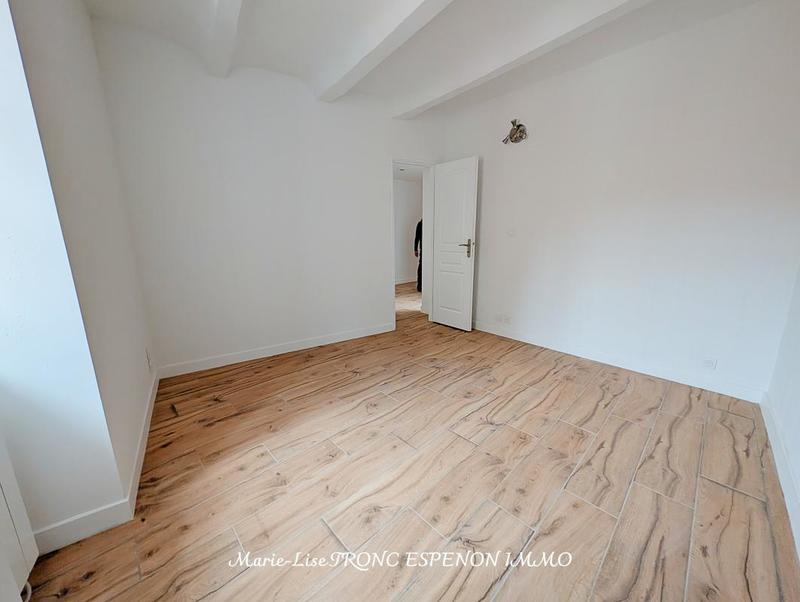 Immeuble - 115 m² - 7 pièces