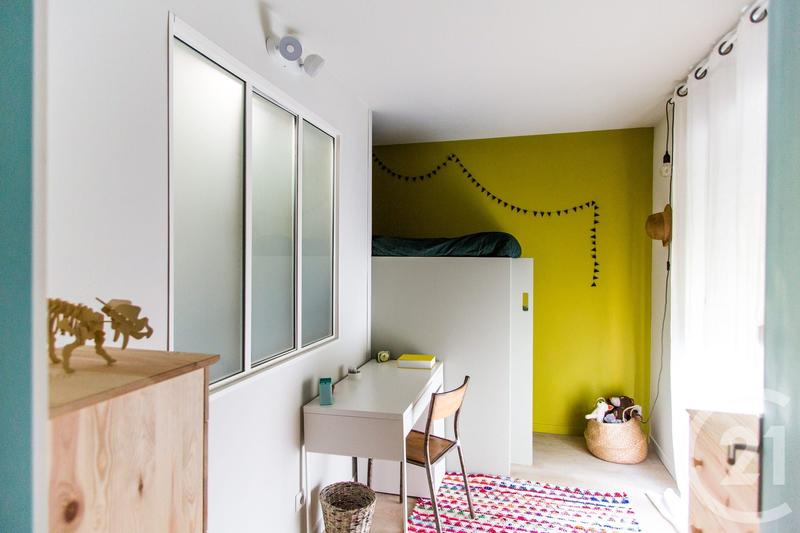 Appartement - 90 m² - 4 pièces