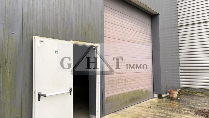 Entrepôt - 5 519 m²