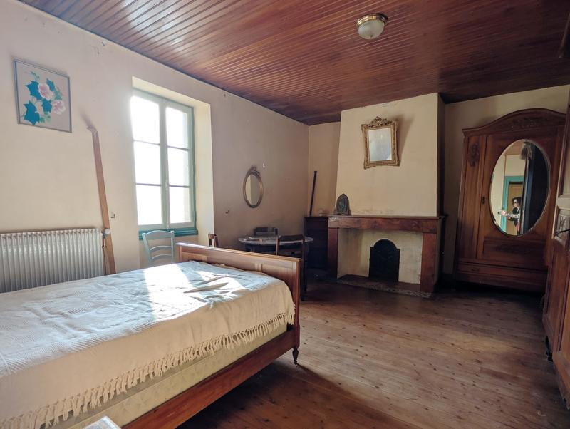 Maison en pierre - 268 m² - 7 pièces