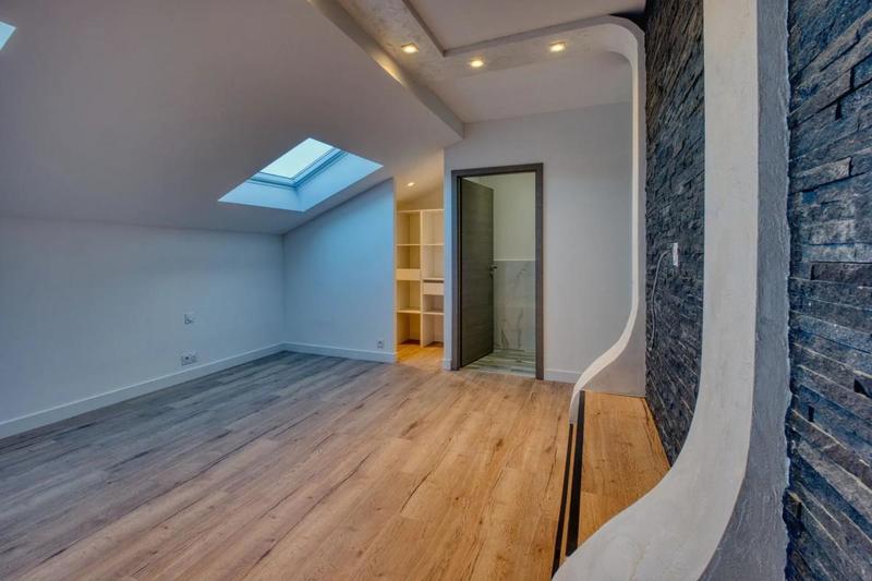 Maison - 185 m² - 7 pièces