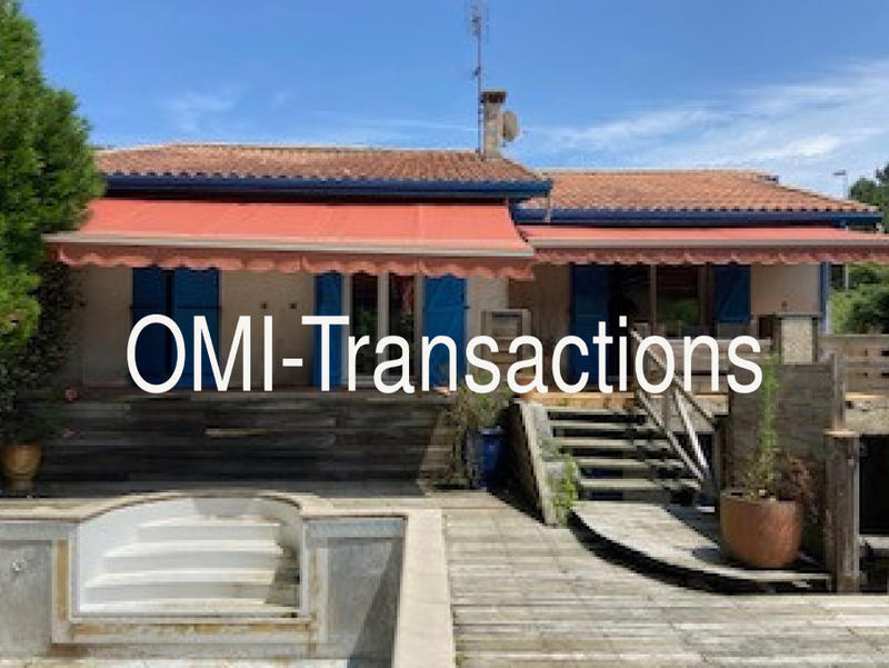 Maison traditionnelle - 147 m² - 6 pièces