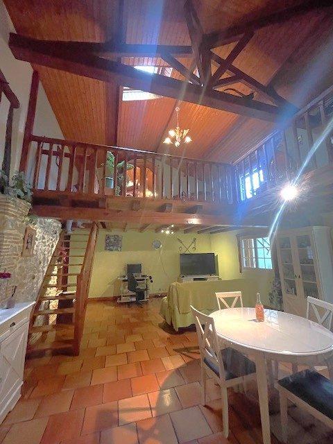 Maison - 142 m² - 6 pièces