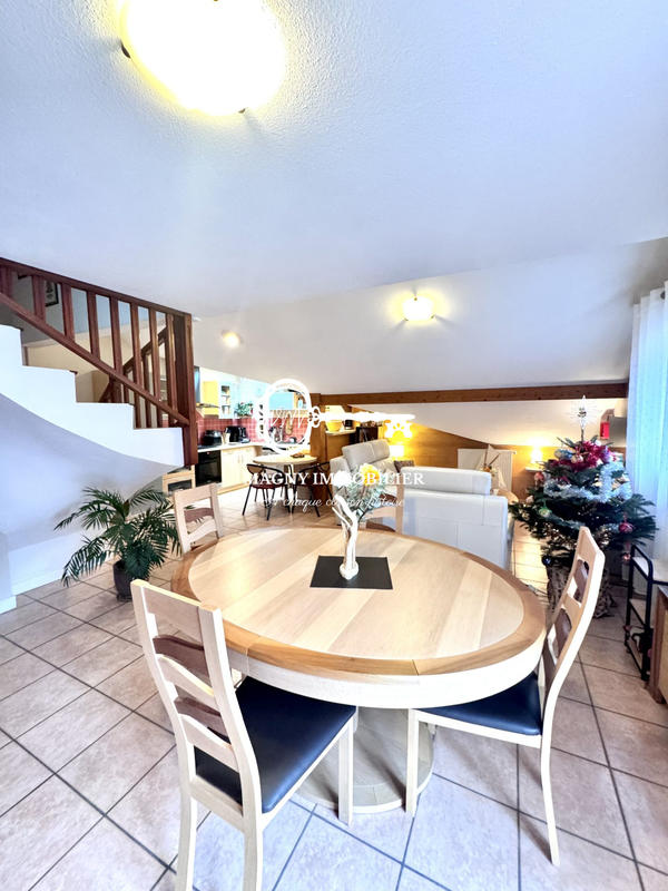 Duplex - 95 m² - 4 pièces