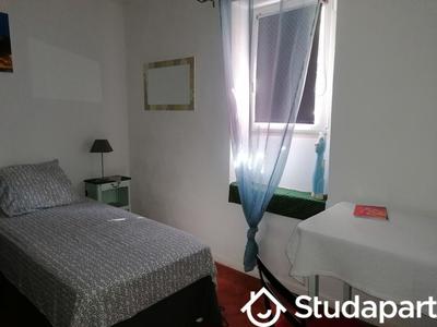 Chambre - 25 m² - 1 pièce