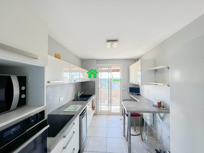 Appartement - 75 m² - 4 pièces