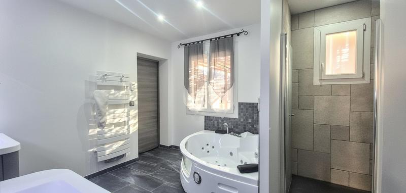 Maison - 123 m² - 5 pièces