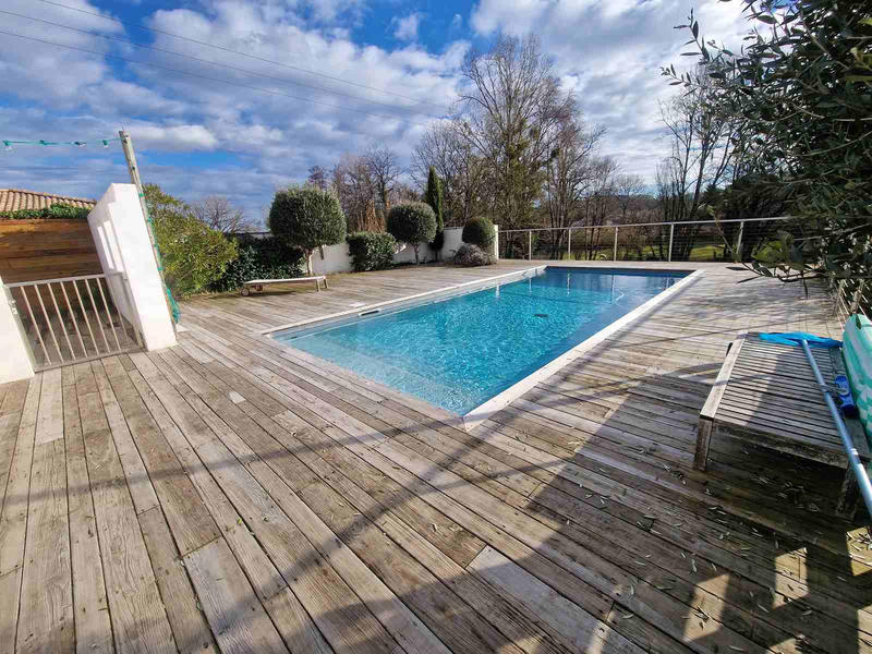 Maison - 228 m² - 5 pièces