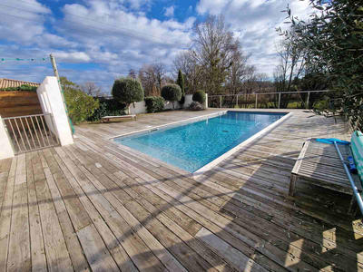 Maison - 228 m² - 5 pièces