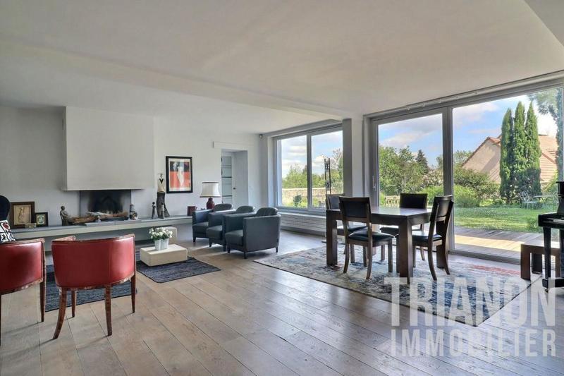 Demeure - 301 m² - 11 pièces