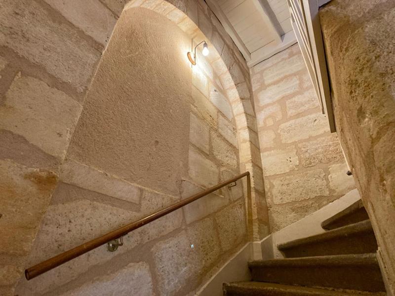 Appartement - 85 m² - 3 pièces