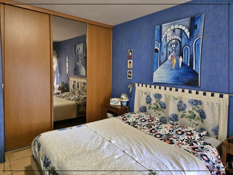 Propriété - 350 m² - 9 pièces