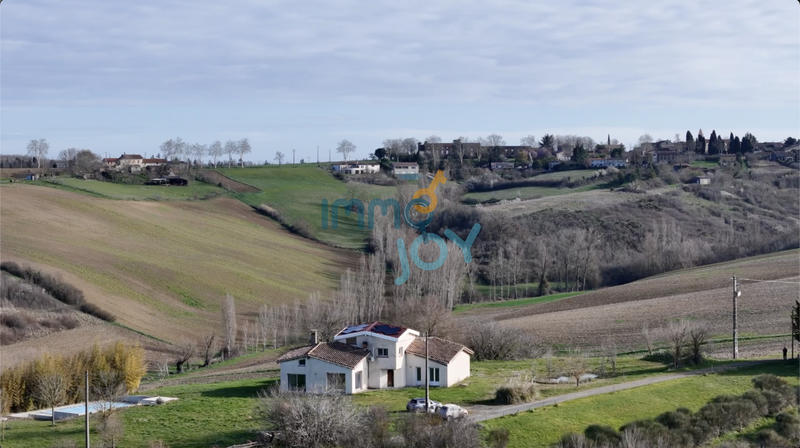 Maison - 216 m² - 8 pièces