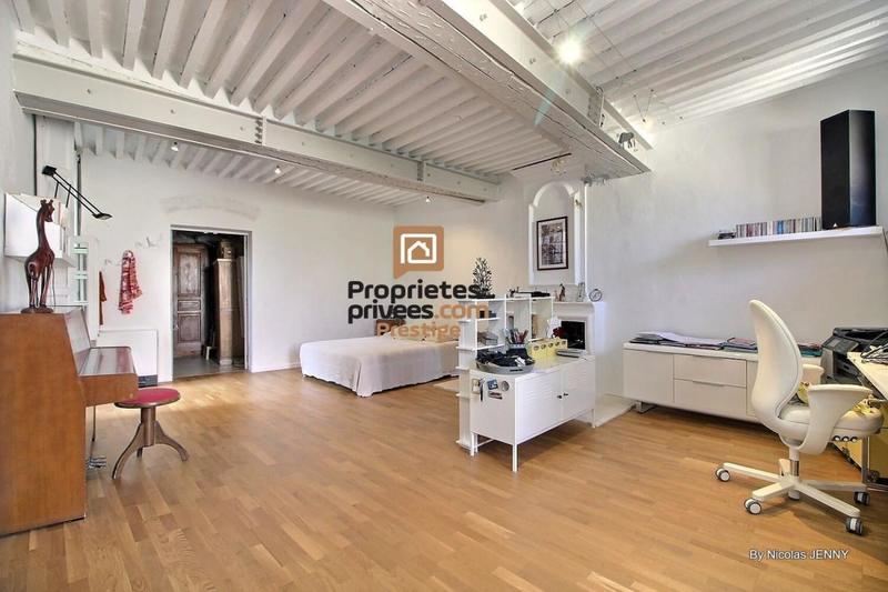 Maison de village - 257 m² - 7 pièces