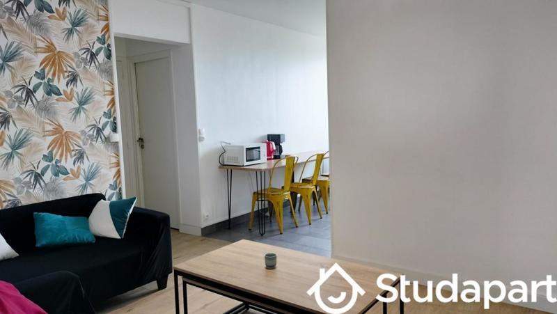 Chambre - 12 m² - 1 pièce