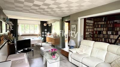 Maison - 143 m² - 5 pièces