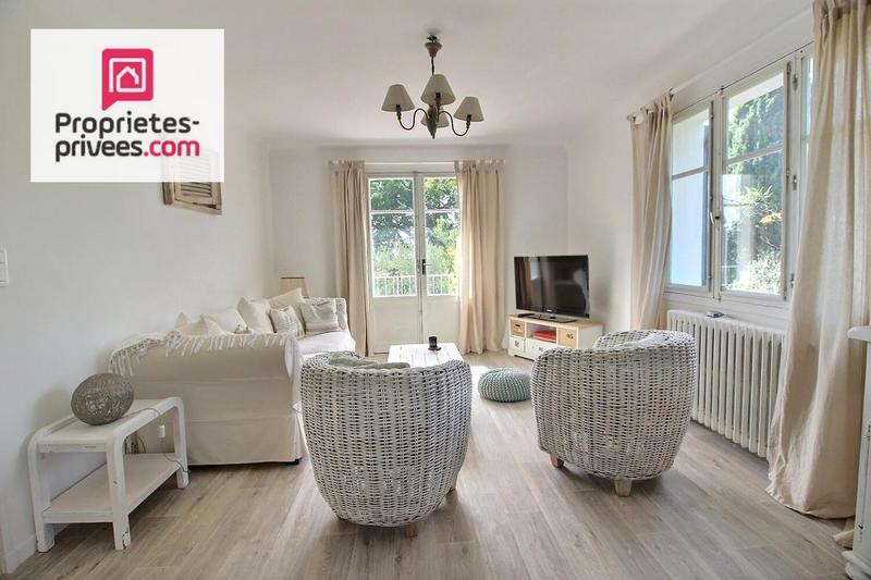 Maison - 200 m² - 7 pièces