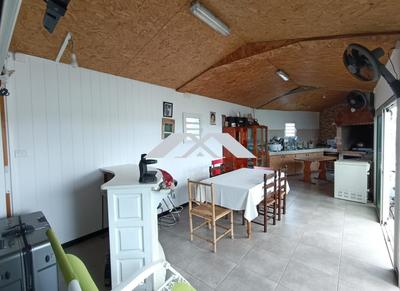 Maison - 142 m² - 7 pièces