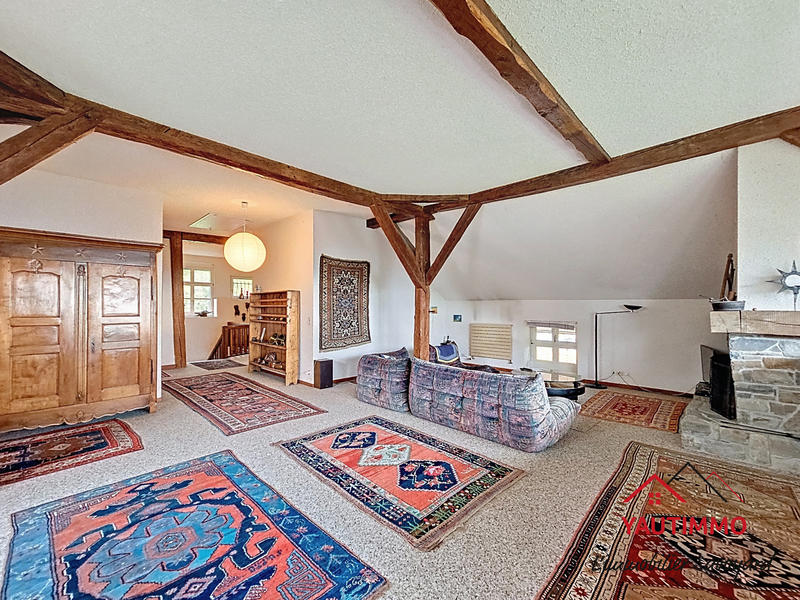 Maison - 200 m² - 6 pièces