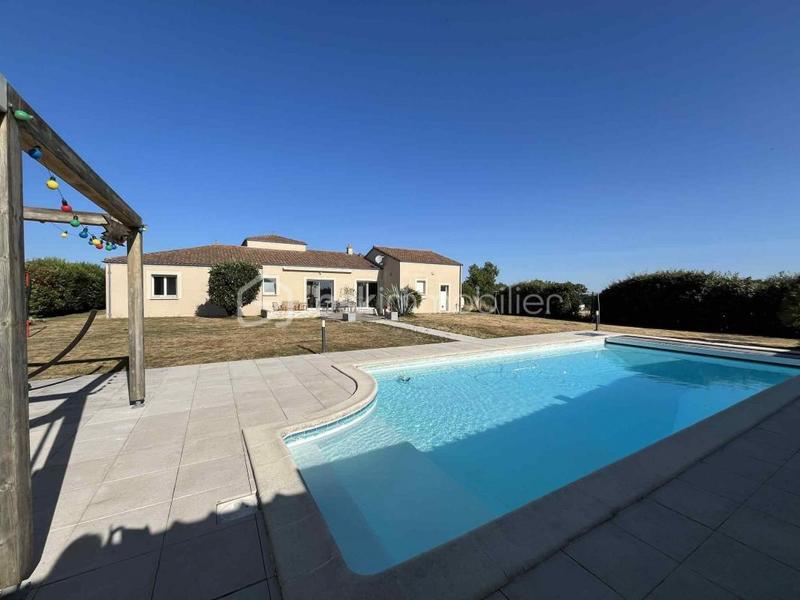 Maison - 159 m² - 6 pièces