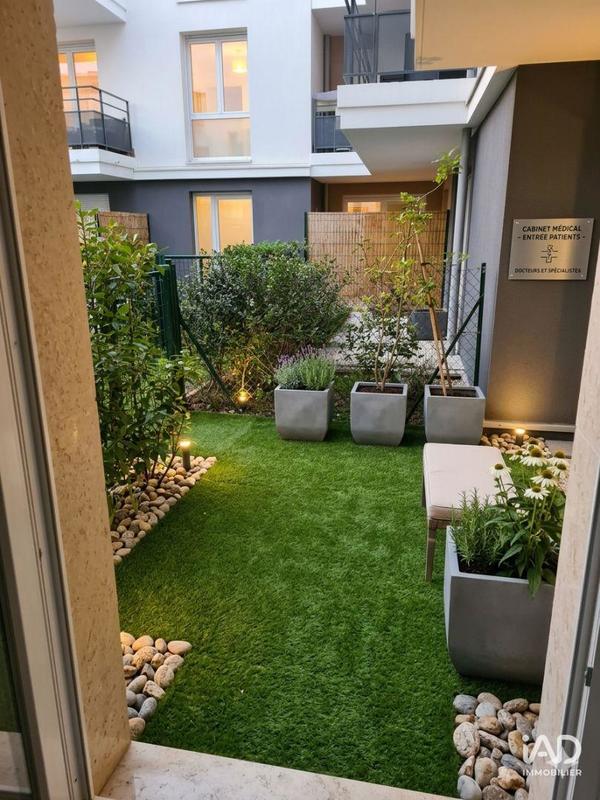 Local commercial - 54 m²