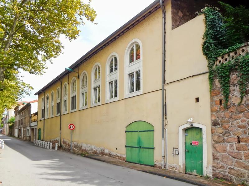 Maison - 400 m² - 15 pièces