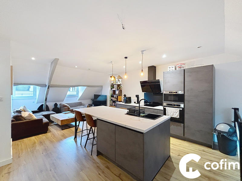 Appartement - 92 m² - 4 pièces