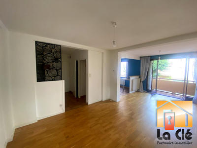 Appartement - 90 m² - 4 pièces