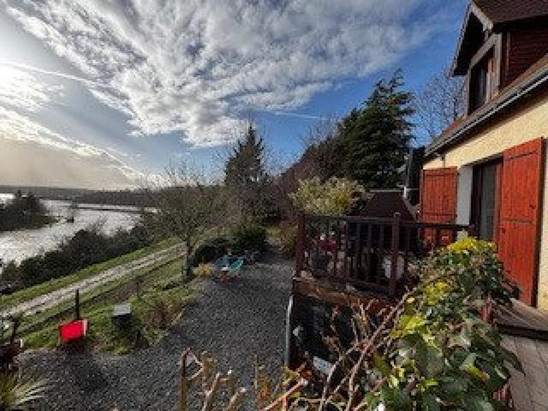 Maison - 215 m² - 6 pièces