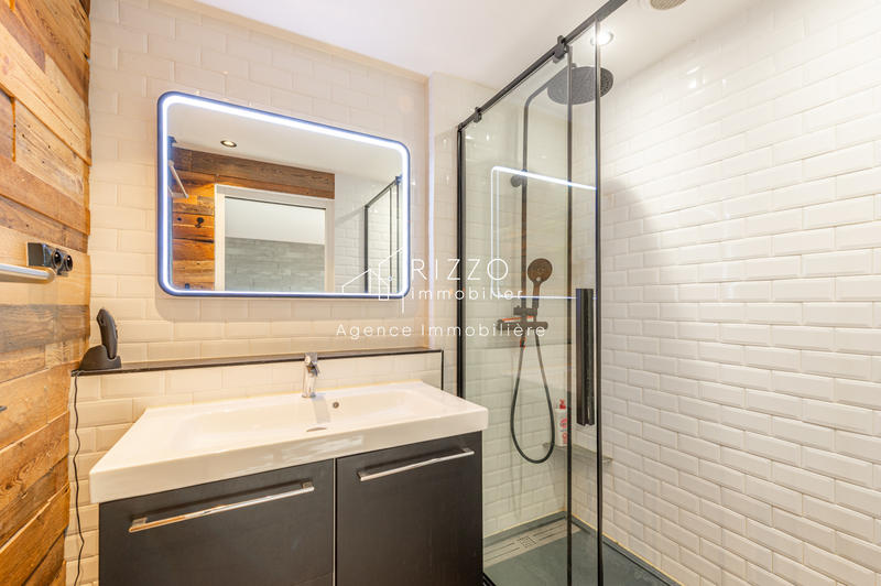 Appartement - 79 m² - 4 pièces