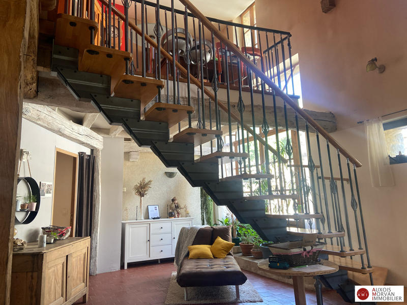 Maison ancienne - 260 m² - 7 pièces