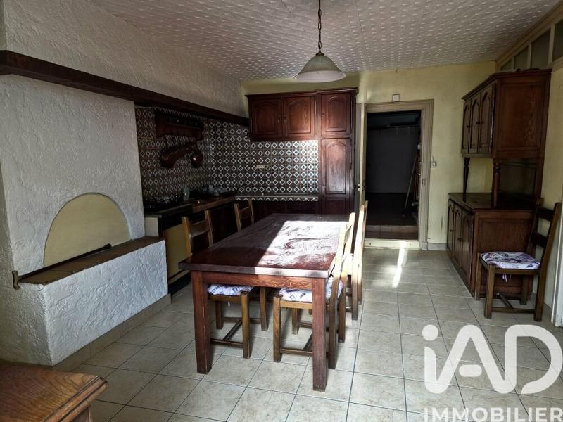 Maison - 211 m² - 6 pièces