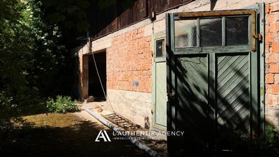 Maison - 232 m² - 8 pièces