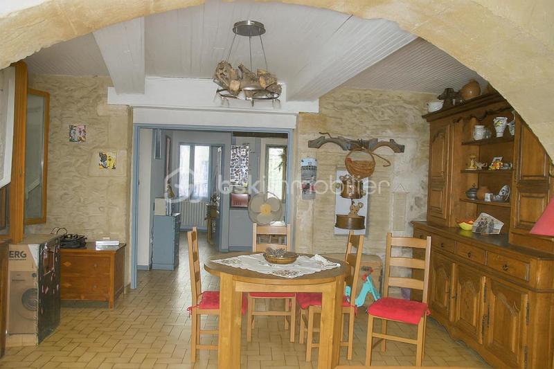 Maison - 224 m² - 7 pièces