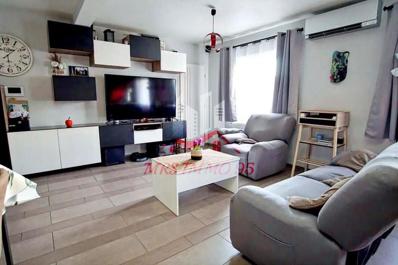 Maison - 122 m² - 5 pièces