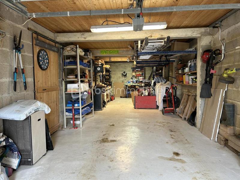 Propriété - 114 m² - 4 pièces