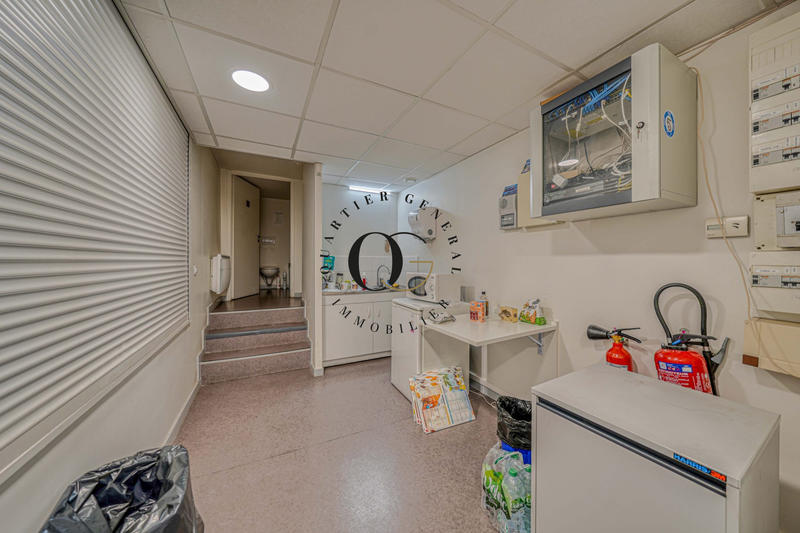 Local commercial - 147 m²