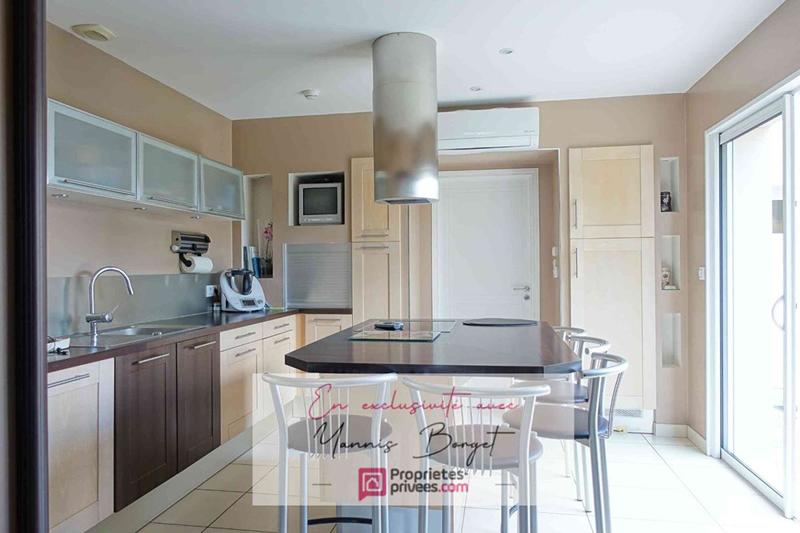 Maison - 138 m² - 5 pièces