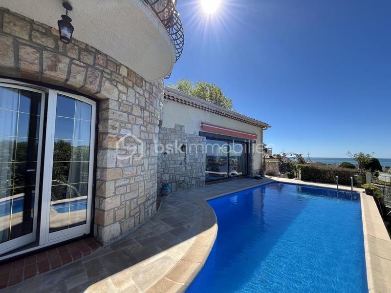 Maison en pierre - 256 m² - 10 pièces