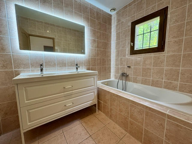 Maison - 124 m² - 6 pièces