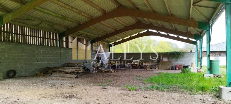 Local commercial - 2 101 m²