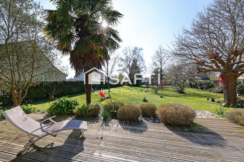 Maison - 212 m² - 8 pièces