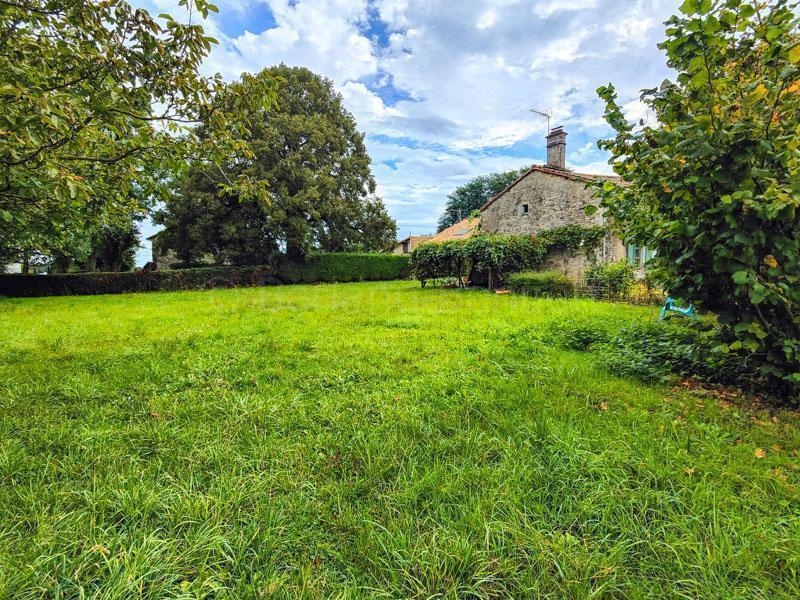 Maison en pierre - 113 m² - 4 pièces