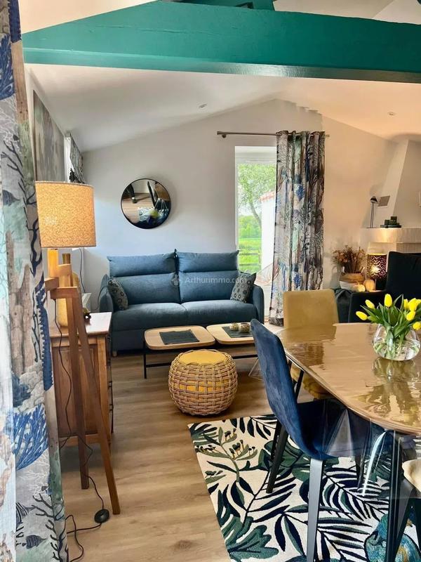 Maison - 200 m² - 11 pièces