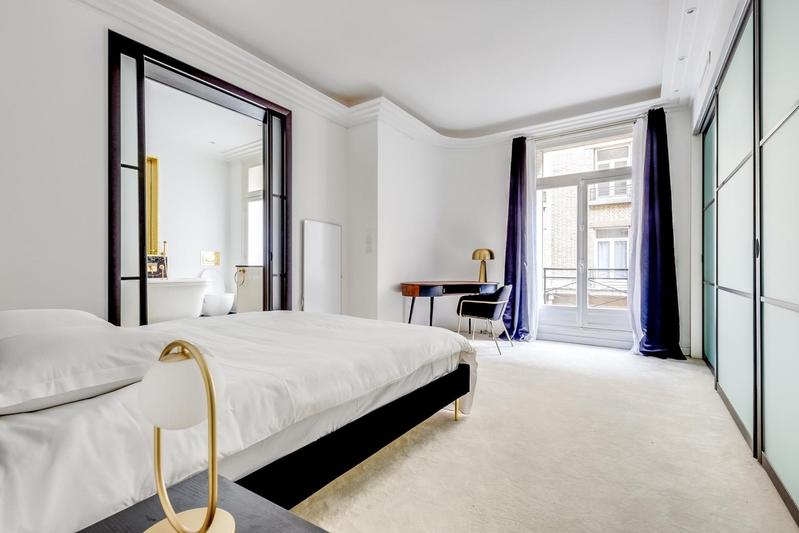 Appartement - 279 m² - 8 pièces